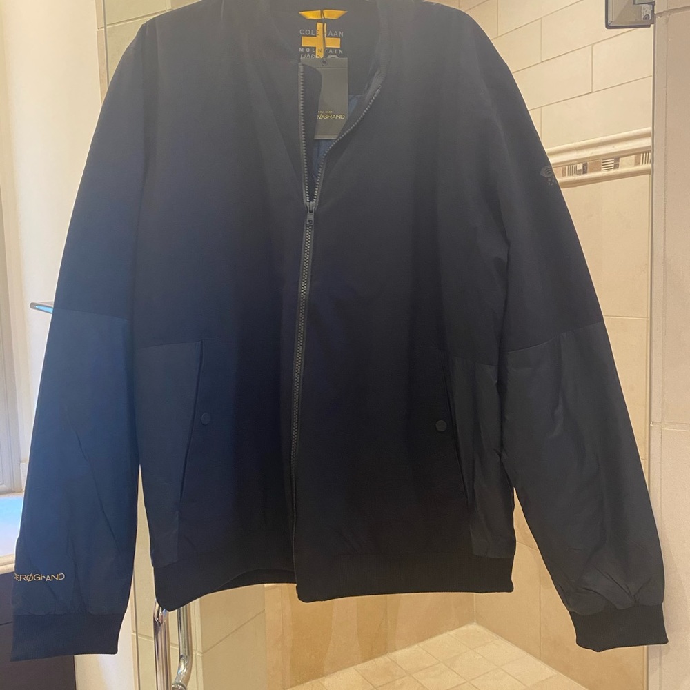 Cole Haan L Men’s Mountain Hardwear Black Nylon Jacket